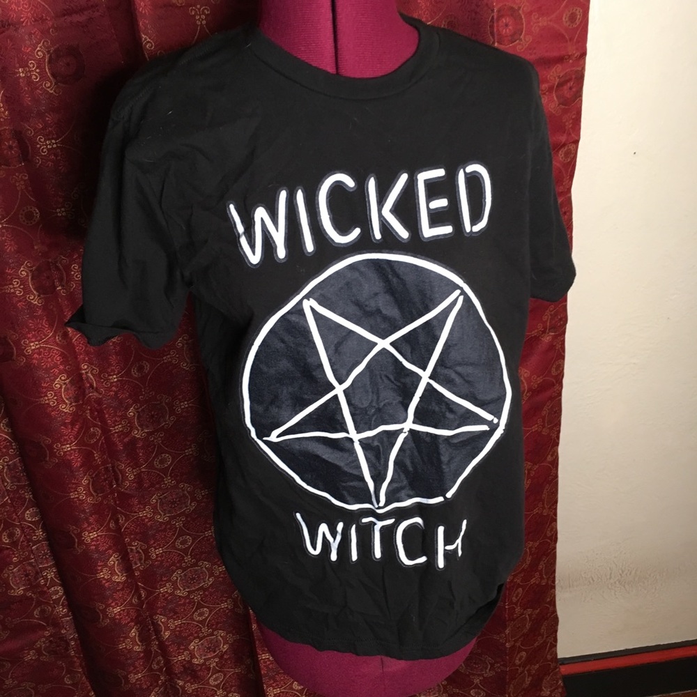 Wicked witch pentagram T-shirt
